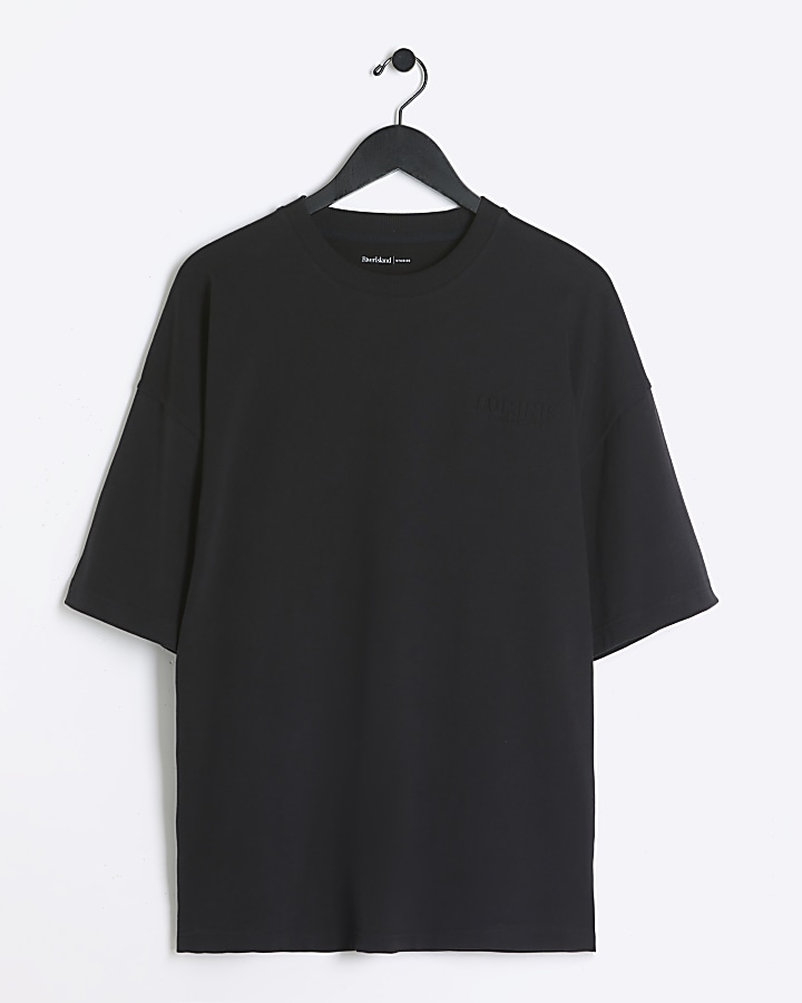 Black oversized embossed print tshirt River Island