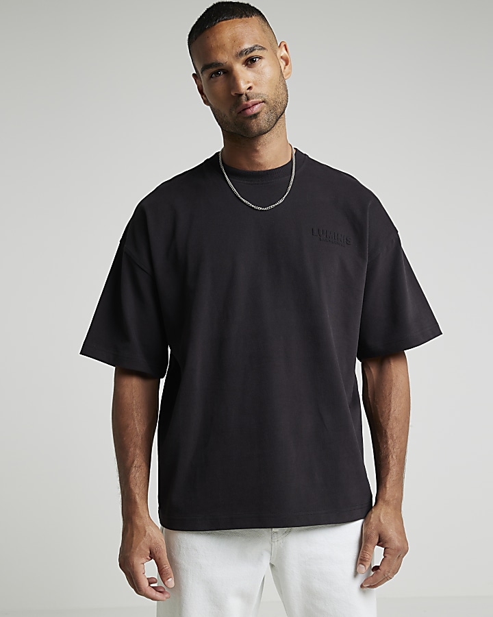 Black oversized embossed print tshirt River Island