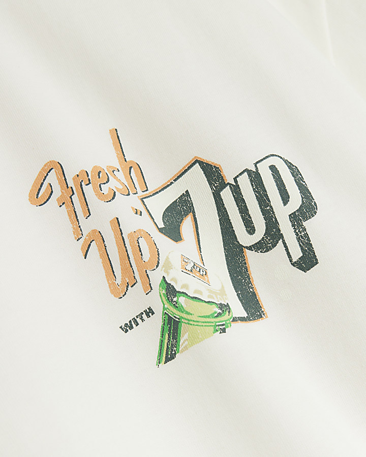 Ecru regular fit 7up graphic t-shirt
