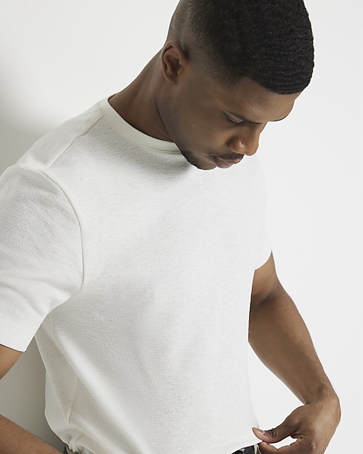 Beige slim fit textured smart t-shirt
