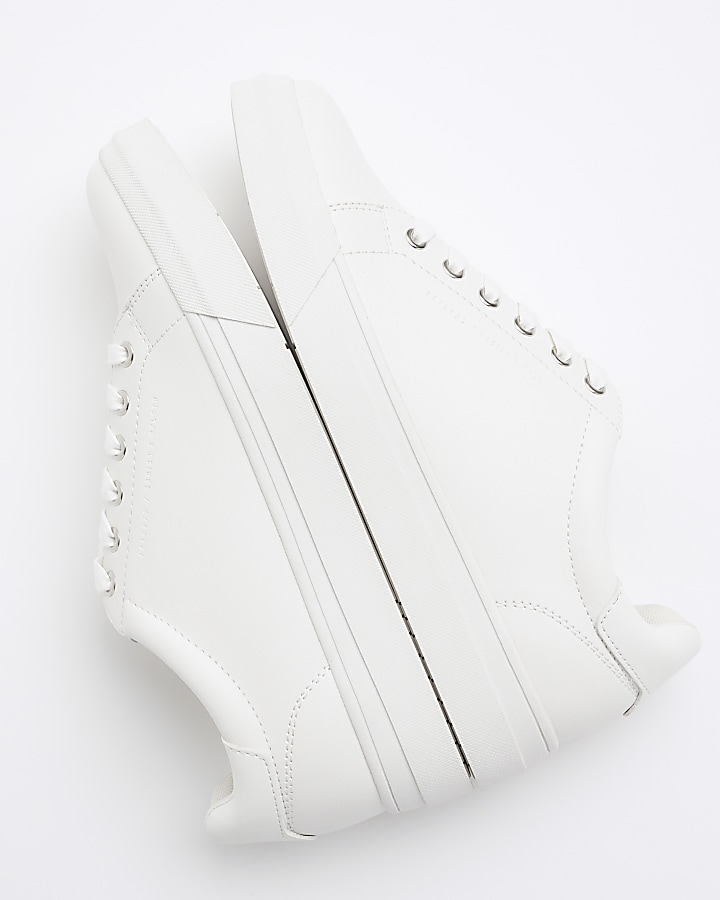 White lace up trainers