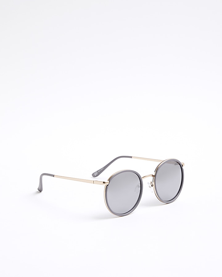 Grey round sunglasses