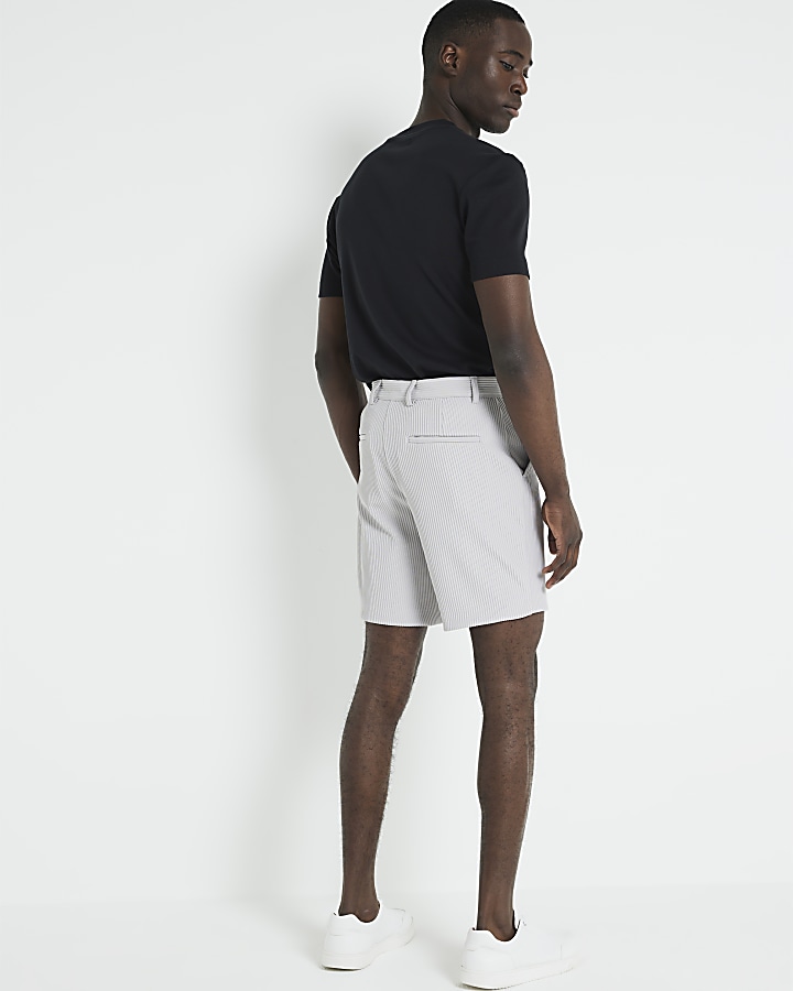 Grey regular fit plisse shorts