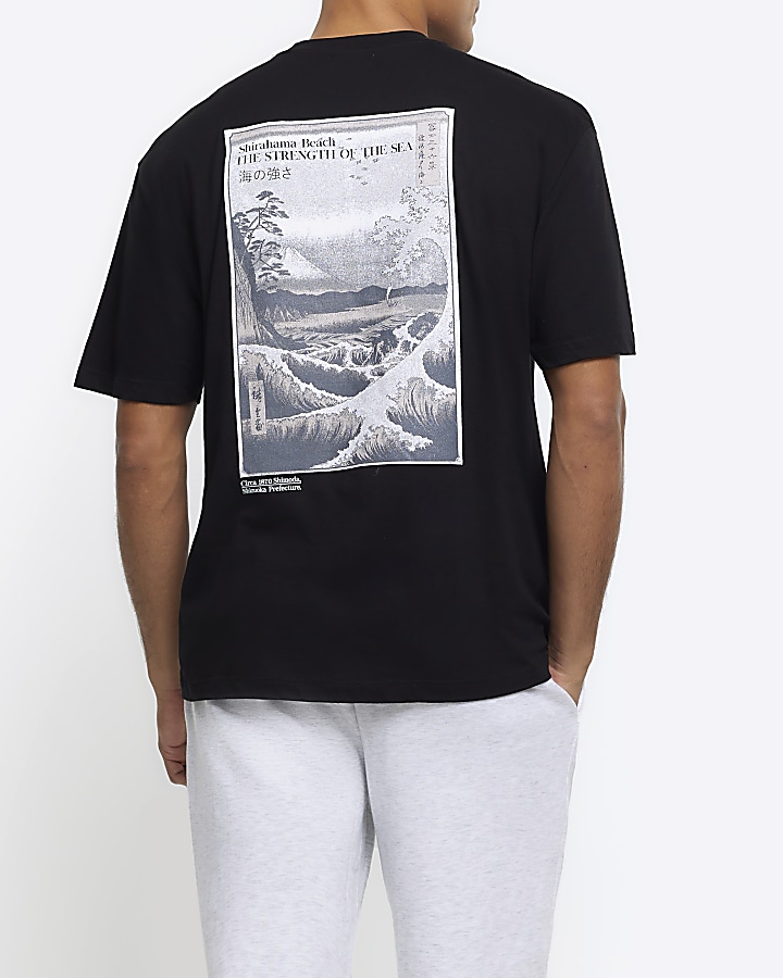 Black regular fit sea graphic t-shirt