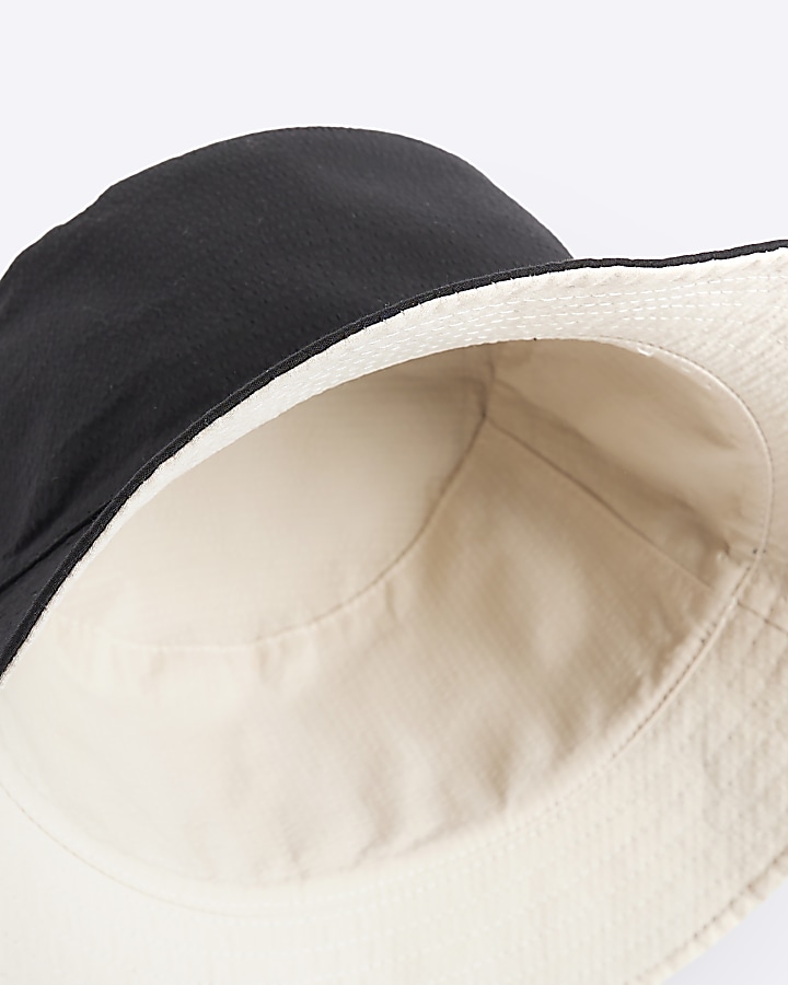 Black reversible seersucker bucket hat