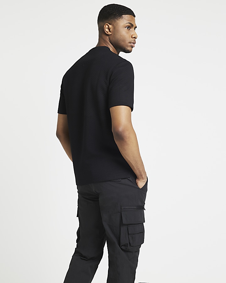 Black slim fit quilted t-shirt