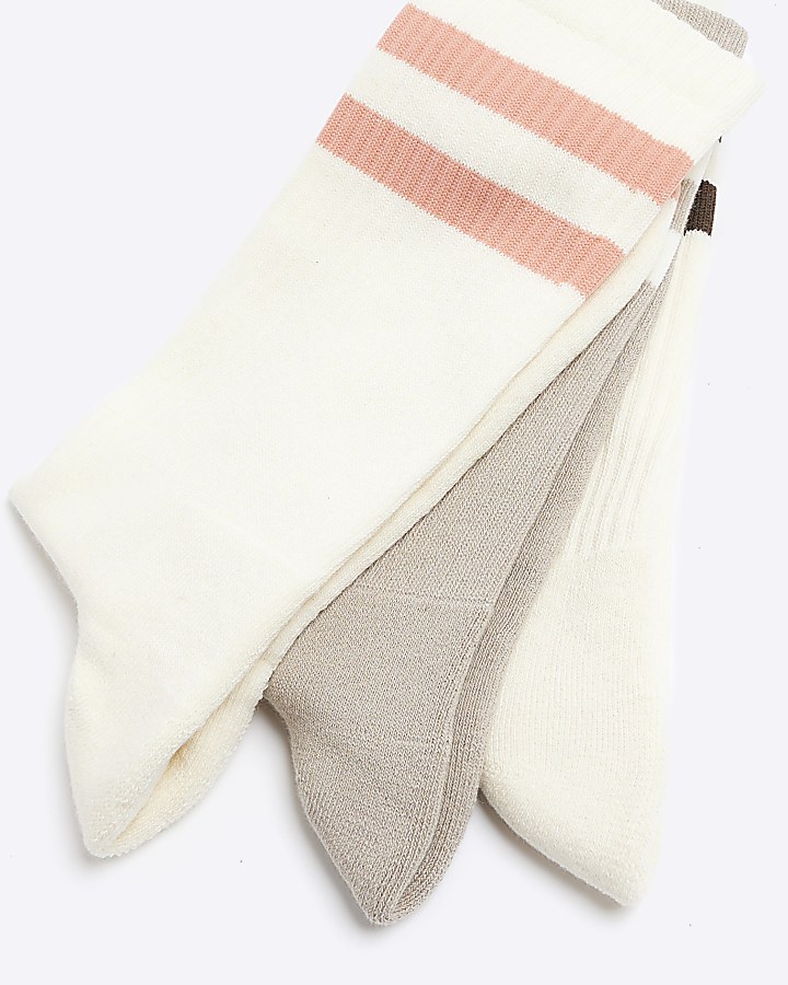 3PK stone double stripe tube socks River Island