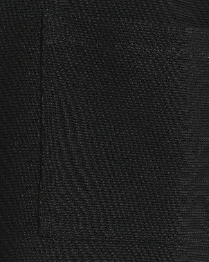 Black regular fit textured pocket t-shirt