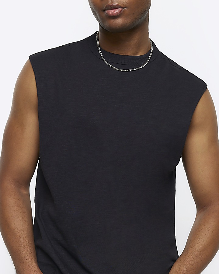 Black regular fit vest