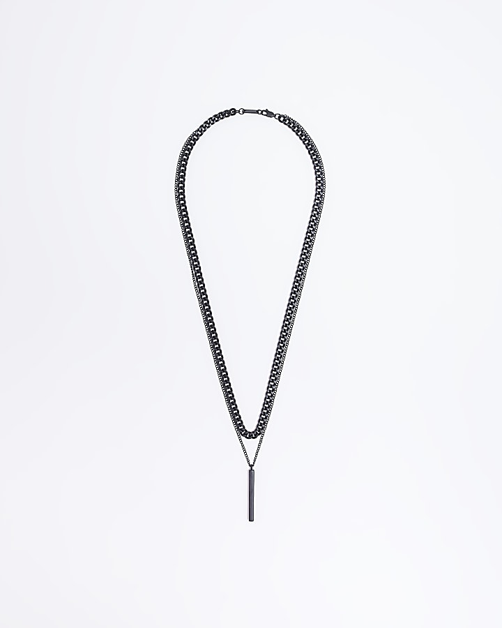 Black multirow necklace