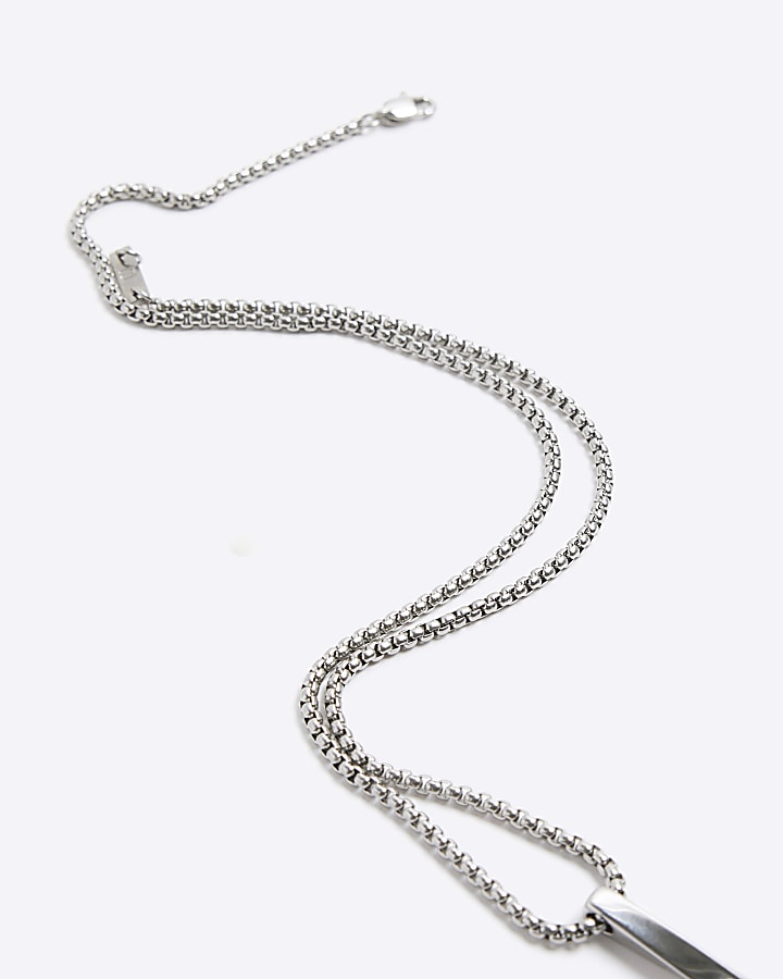 Silver colour twist bar pendant necklace