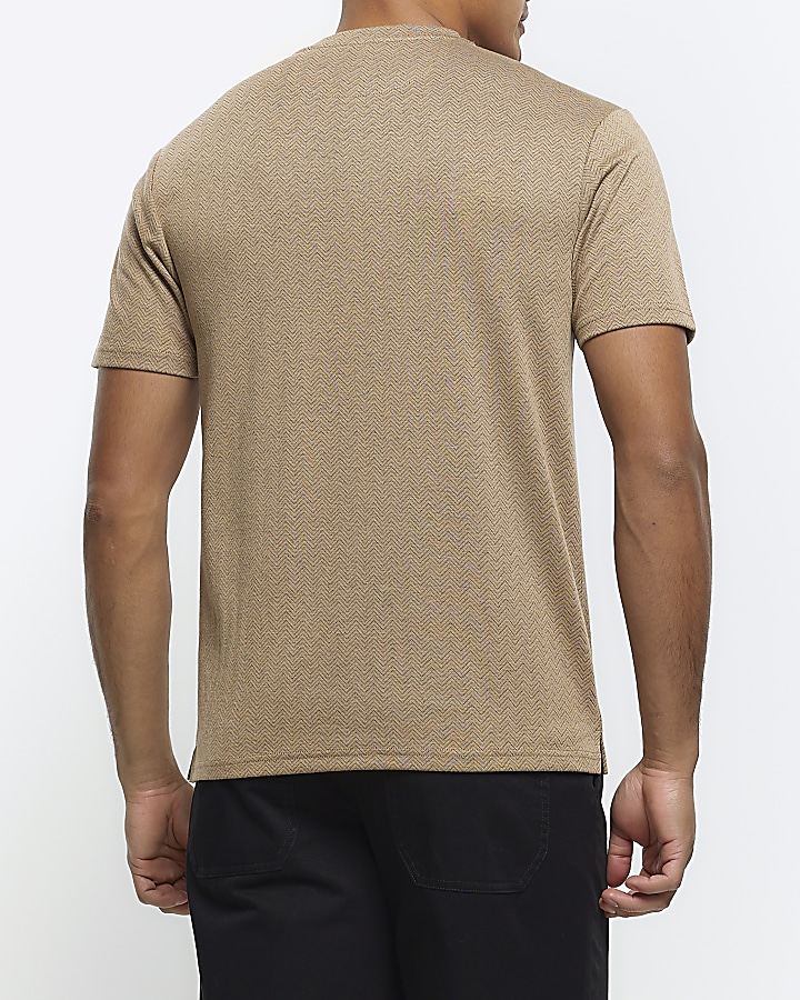 Brown regular fit zig zag texture t-shirt