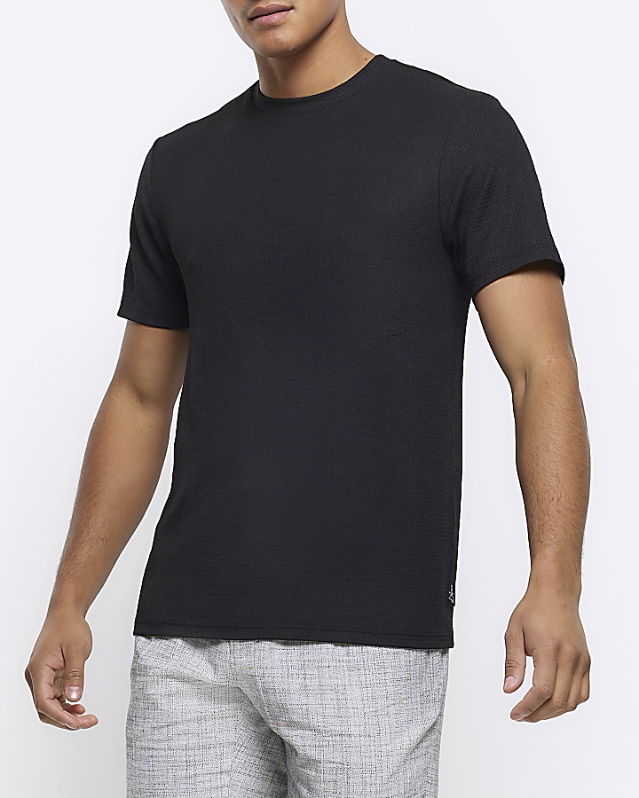 Black regular fit plisse smart t-shirt