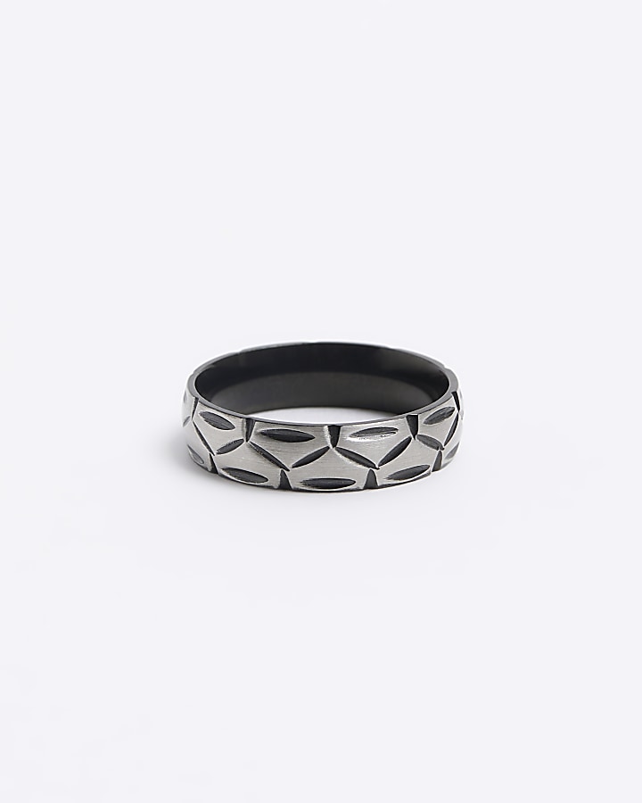 Silver colour stainless steel texture ring