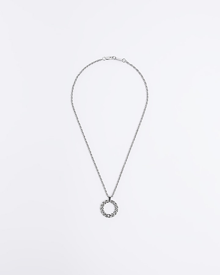Silver colour twist ring necklace