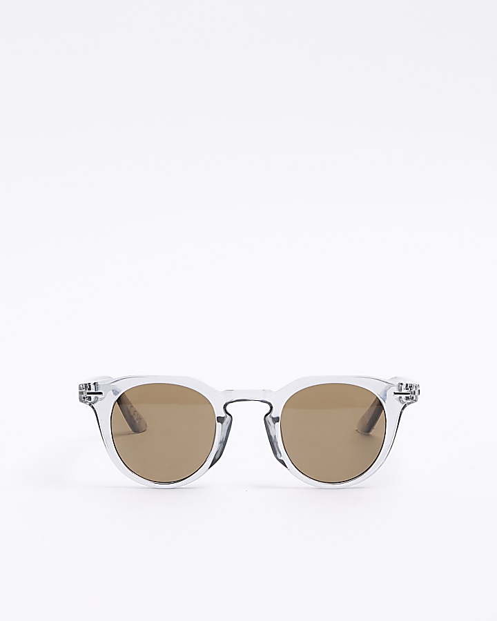 Grey round sunglasses