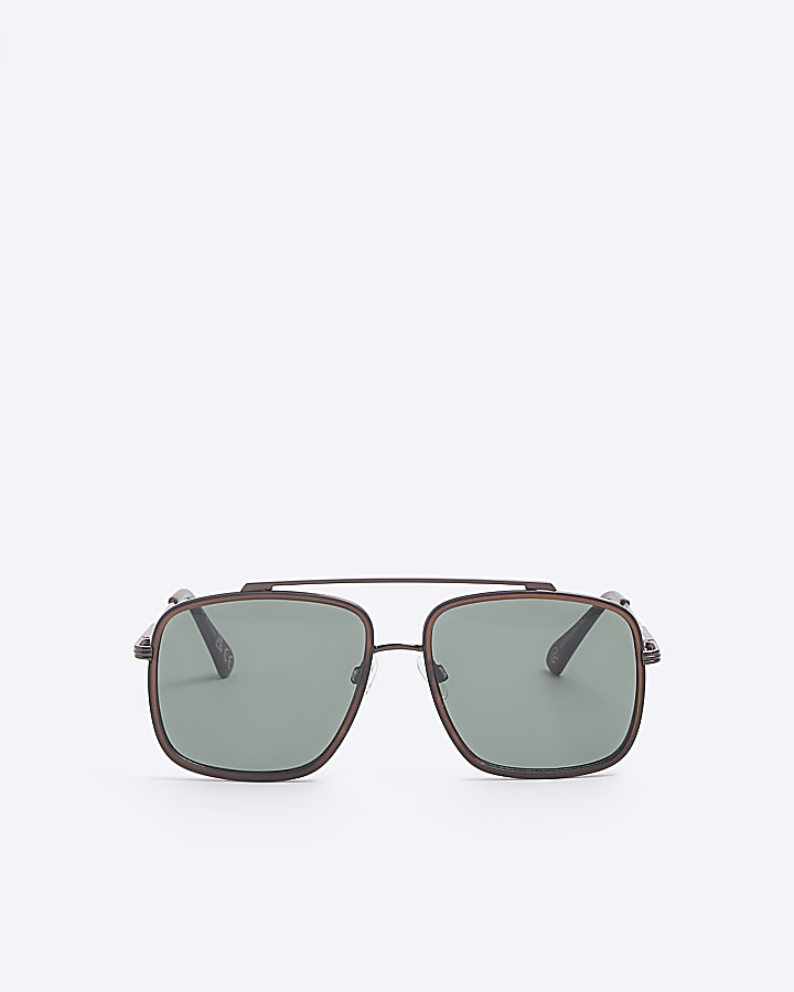 Navigator store style sunglasses