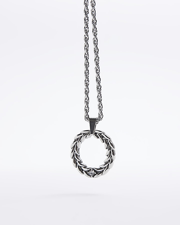 Silver Twist Ring Pendant Necklace