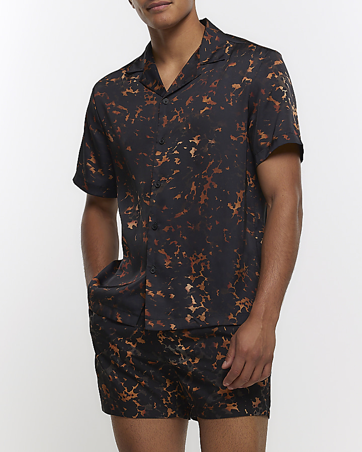 Brown leopard print revere shirt