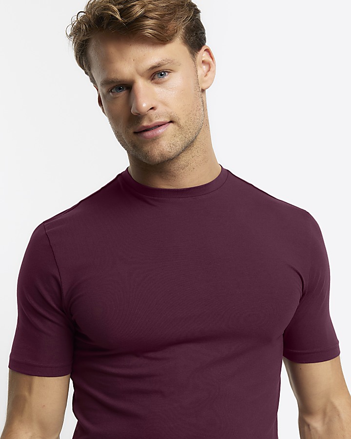 Red muscle fit tshirt River Island