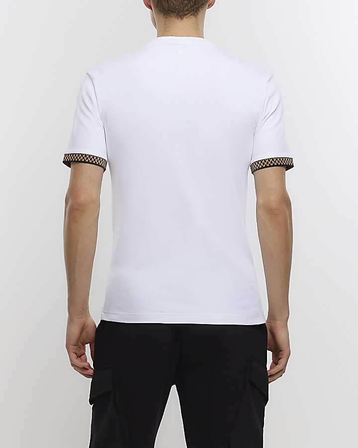 White muscle fit short sleeve ringer t-shirt