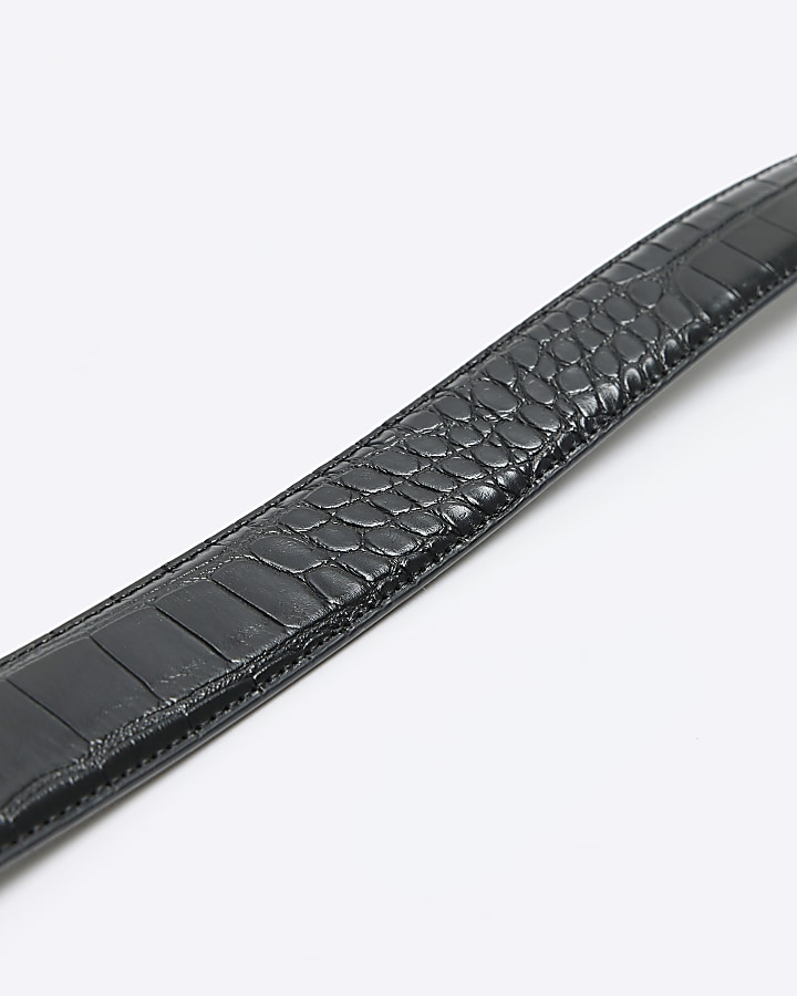 Black faux leather patent buckle belt