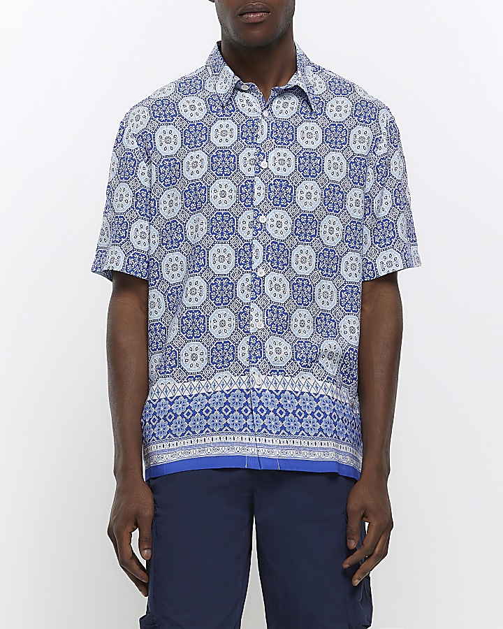 Blue regular fit geometric print shirt
