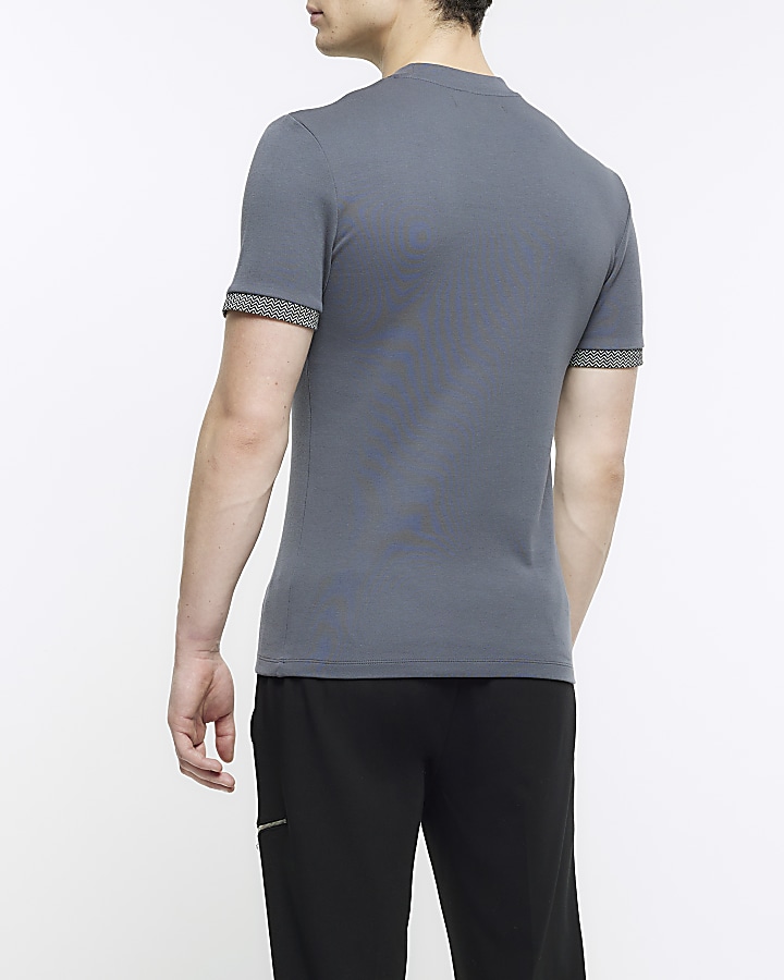 Grey muscle fit geometric trim t-shirt