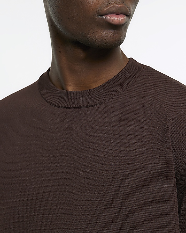 Brown slim fit textured t-shirt