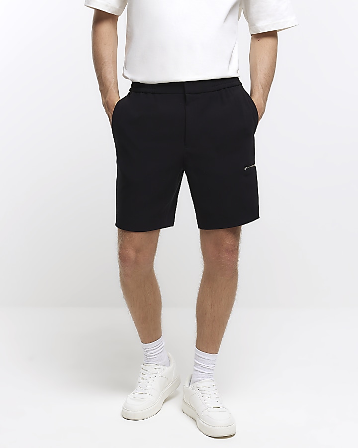 Black regular fit cargo smart shorts