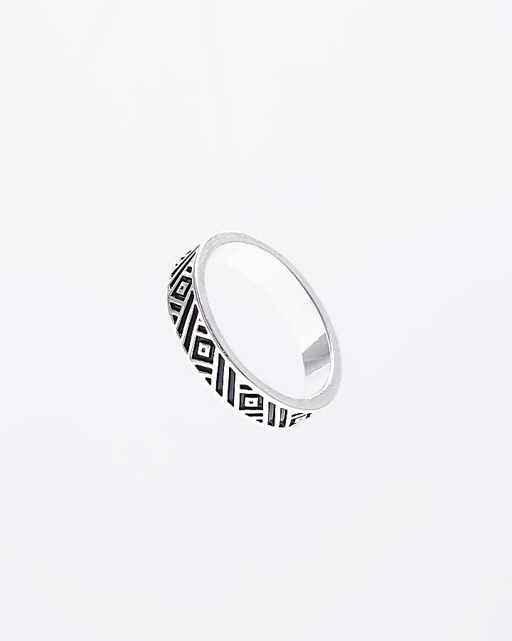 Silver plated engraved band ring