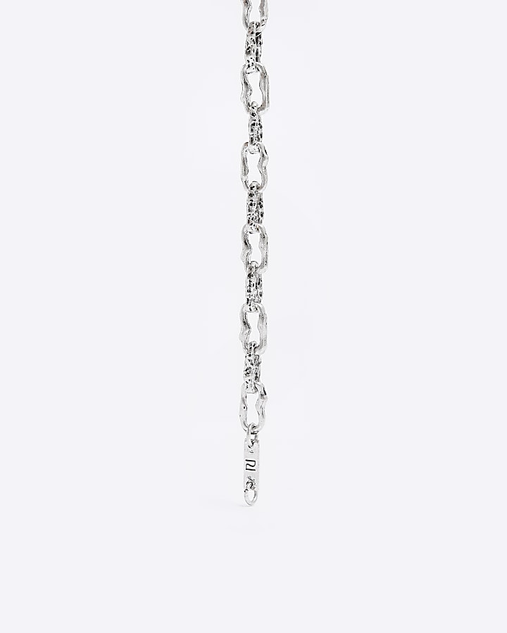 Silver colour oval chain link necklace