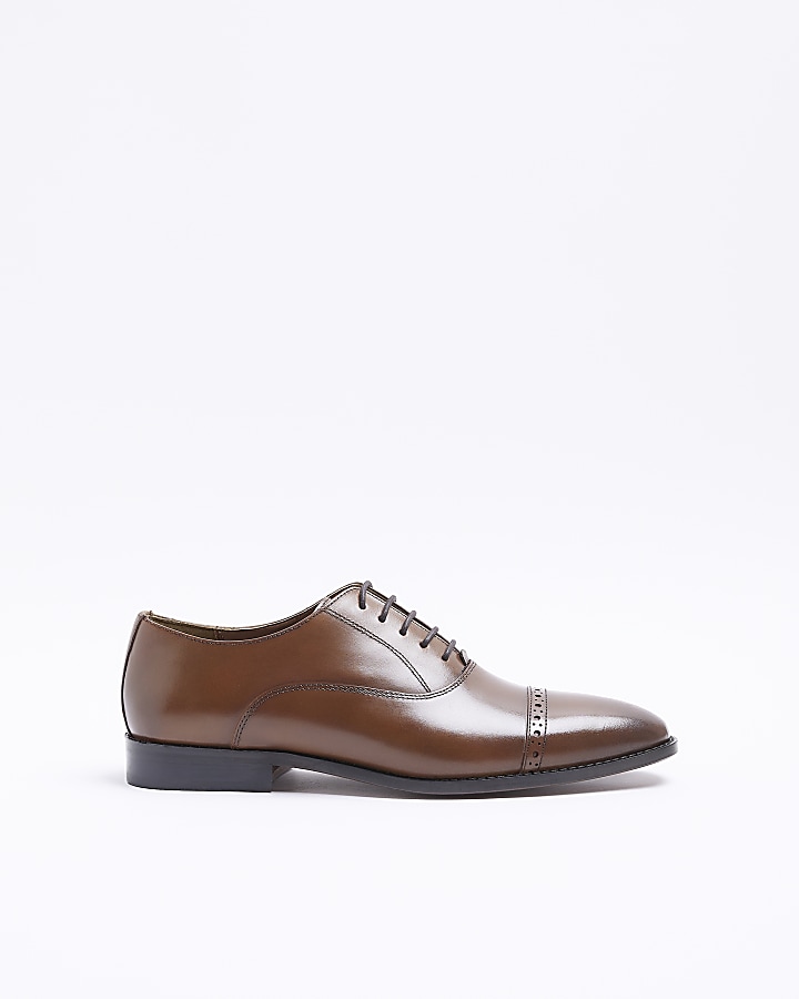 Brown leather brogue oxford shoes