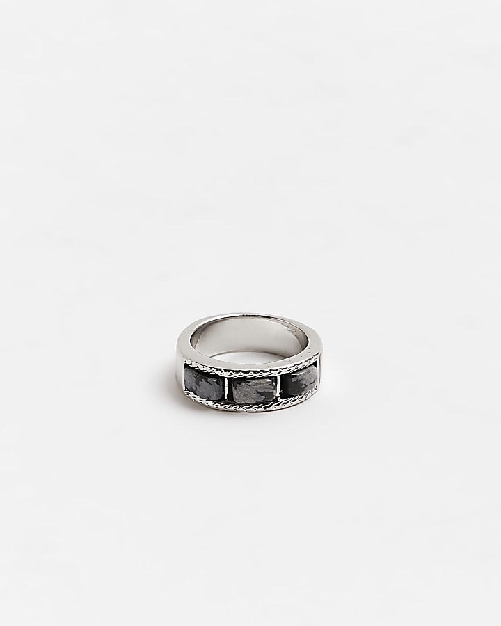 Black stone detail ring