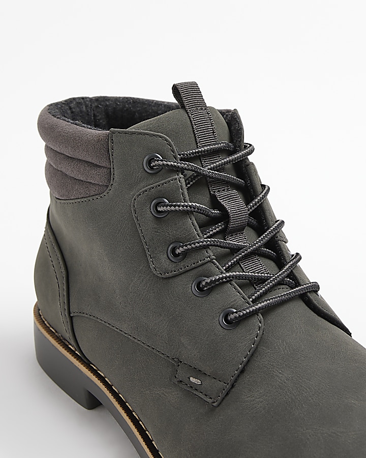Grey wide fit Chukka boots