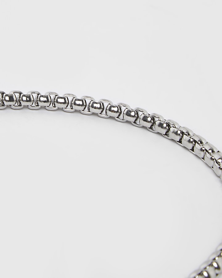Silver stainless steel chain