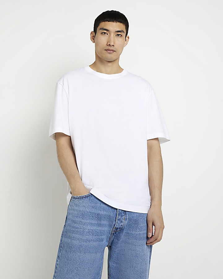White oversized fit t-shirt