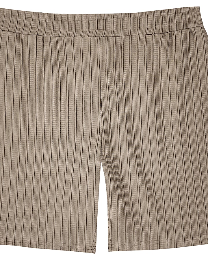 Brown textured ribbed slim fit shorts