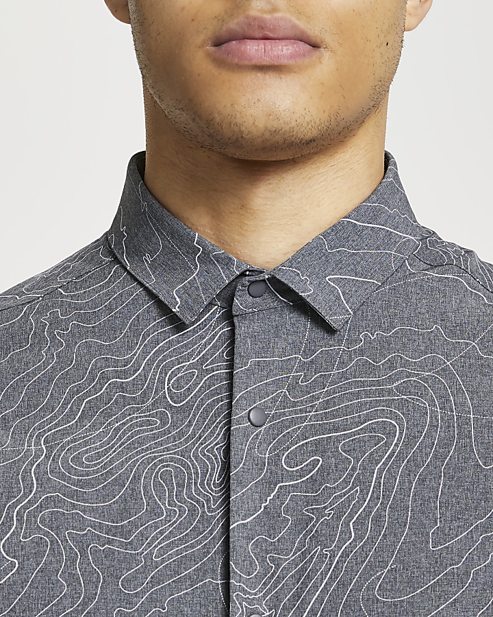 Grey line print slim fit short sleeve shirt