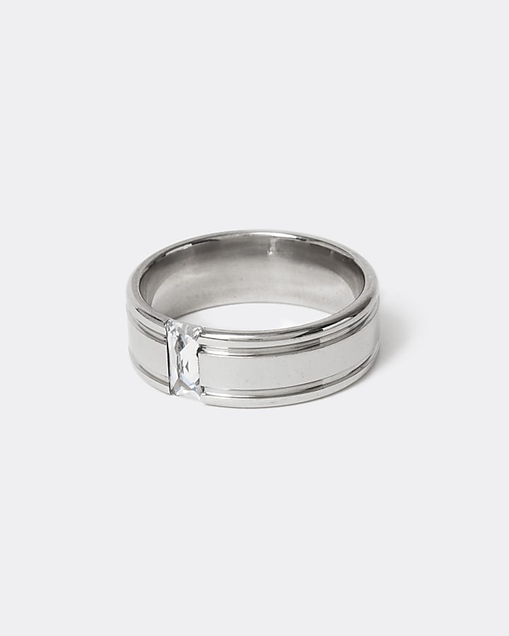 Silver colour crystal band ring