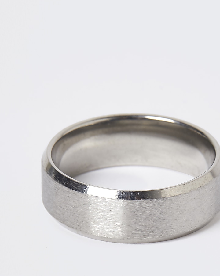 Silver brushed stainless steel ring