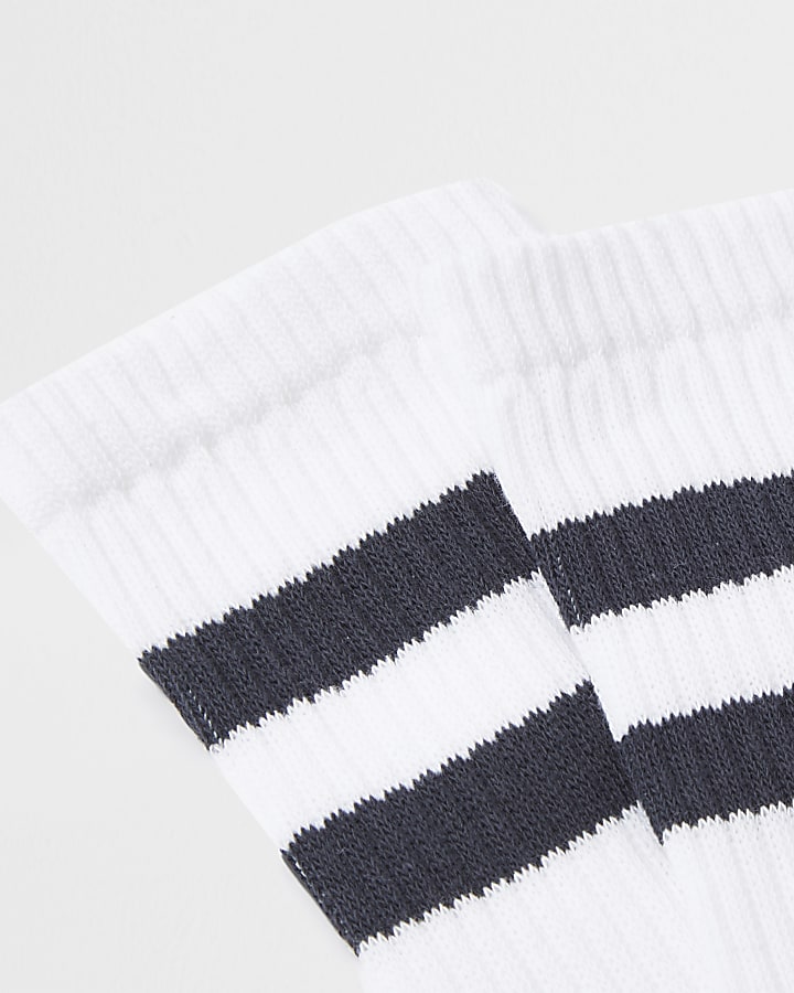White double stripe tube socks