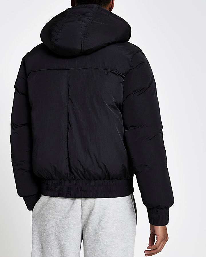 Black hooded short puffer jacket