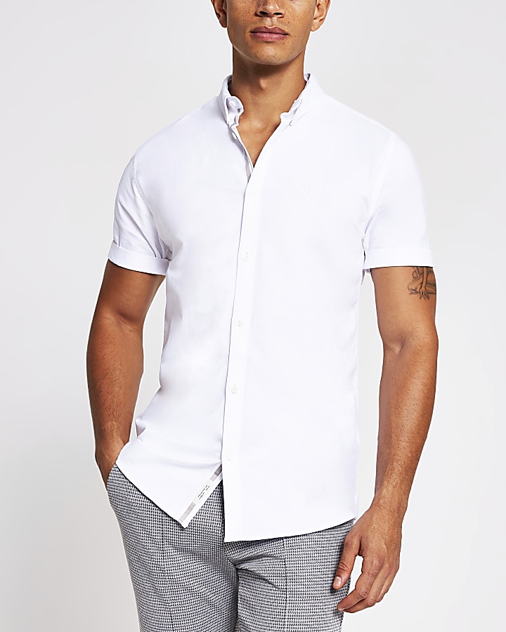 White muscle fit short sleeve oxford shirt