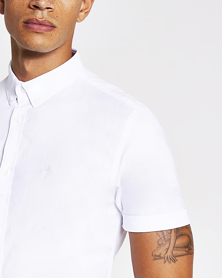 White muscle fit short sleeve oxford shirt