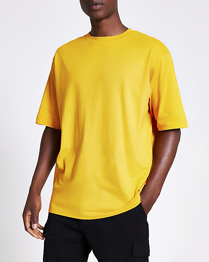 Yellow short sleeve oversized t-shirt