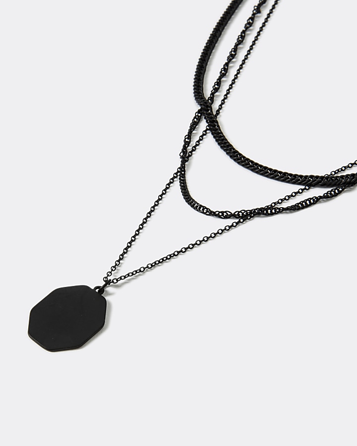 Black tag pendant layered chain necklace