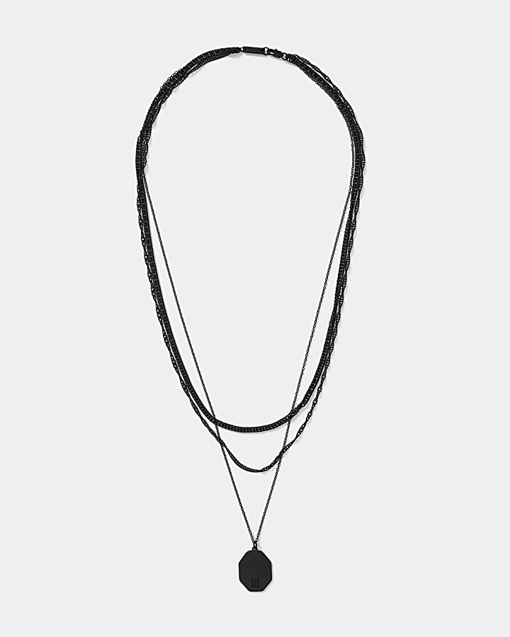Black tag pendant layered chain necklace