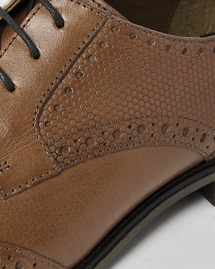 Brown leather embossed lace-up brogues
