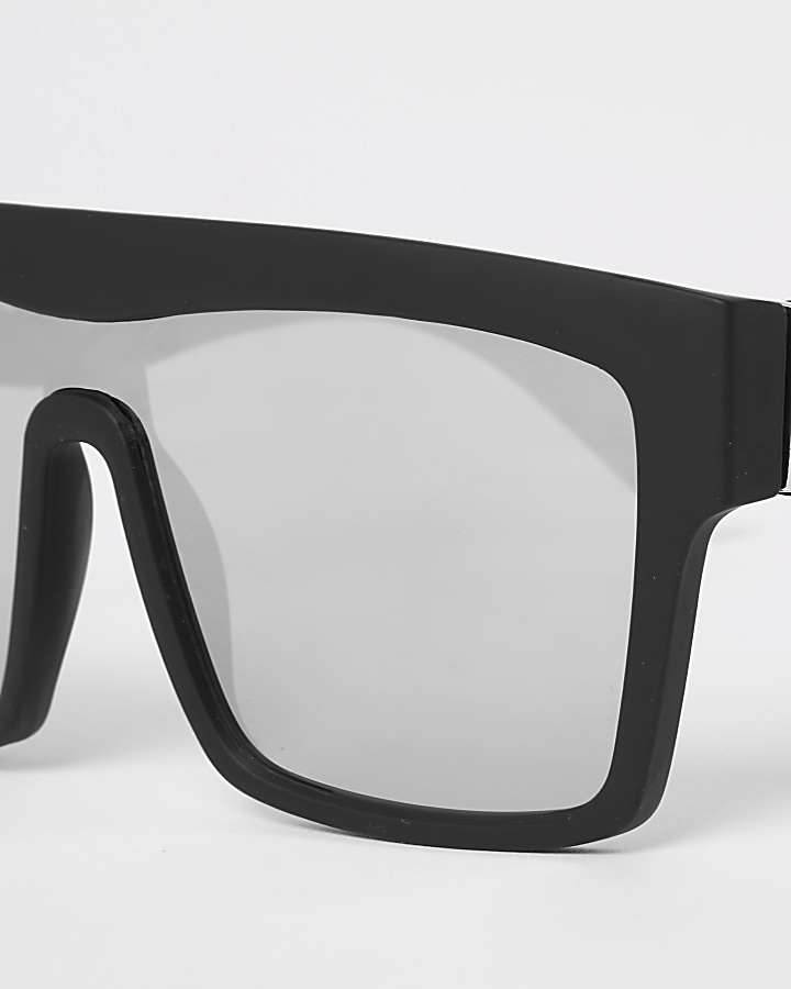 Black mirrored chunky visor sunglasses